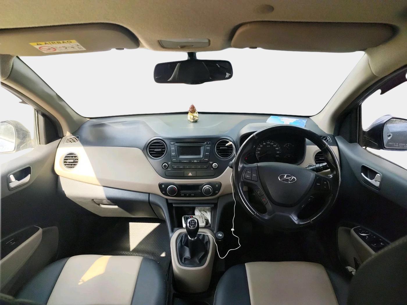 2014 Hyundai Xcent SX 1.2 (O), Petrol, Manual, 34,000 km, interior