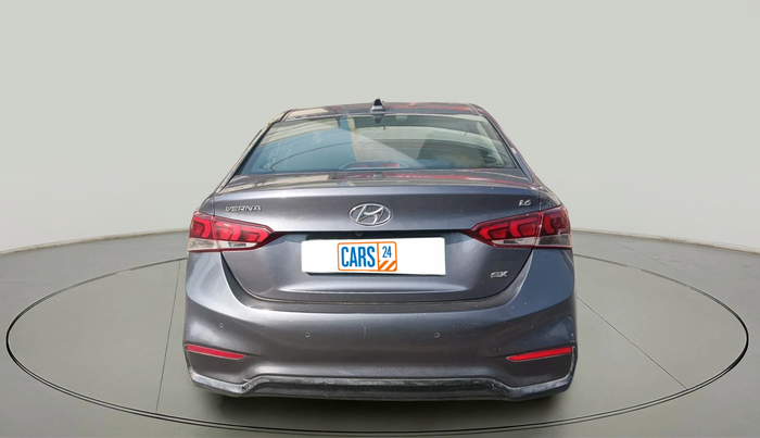 2017 Hyundai Verna 1.6 VTVT SX (O) AT, Petrol, Automatic, 77,573 km, exterior