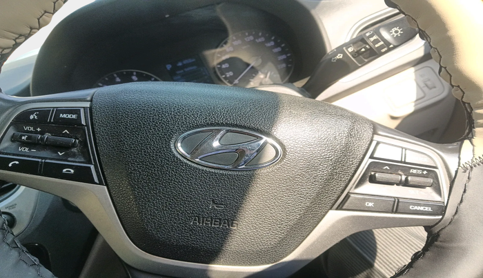 2017 Hyundai Verna 1.6 VTVT SX (O) AT, Petrol, Automatic, 77,573 km, interior