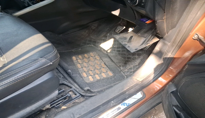 2018 Ford Ecosport TITANIUM 1.5L DIESEL, Diesel, Manual, 1,40,914 km, interior