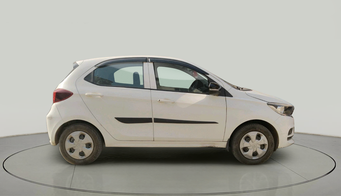 2022 Tata Tiago XT PETROL, Petrol, Manual, 5,009 km, exterior