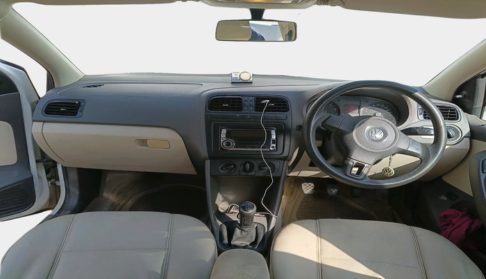 2012 Volkswagen Vento TRENDLINE 1.6, Petrol, Manual, 62,218 km, interior