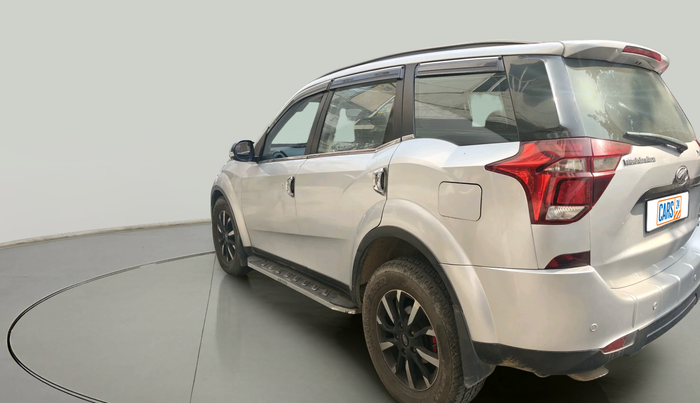 2018 Mahindra XUV500 W9 AT, Diesel, Automatic, 1,17,287 km, exterior