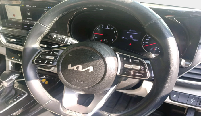 2022 KIA SELTOS HTX IVT 1.5 PETROL, Petrol, Automatic, 40,672 km, interior