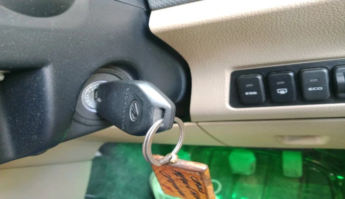 2017 Mahindra TUV300 T8, Diesel, Manual, 22,840 km, interior