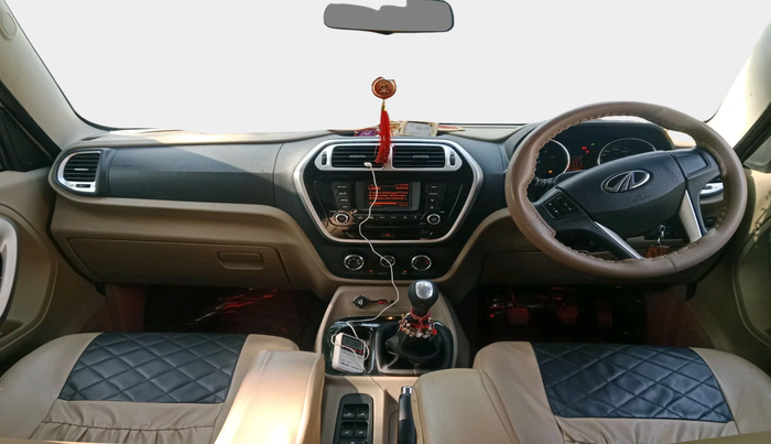 2017 Mahindra TUV300 T8, Diesel, Manual, 22,840 km, interior