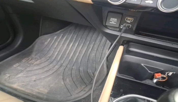 2022 Honda City 1.5L I-VTEC ZX, Petrol, Manual, 26,716 km, interior