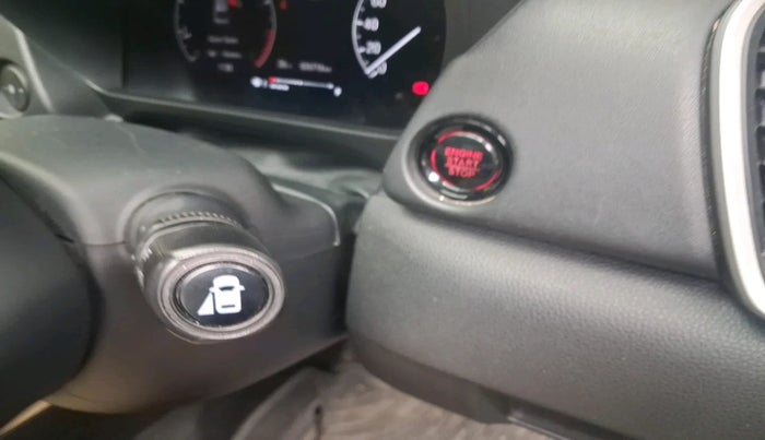 2022 Honda City 1.5L I-VTEC ZX, Petrol, Manual, 26,716 km, interior