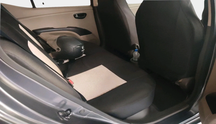 2011 Hyundai i10 MAGNA 1.2, Petrol, Manual, 58,485 km, interior