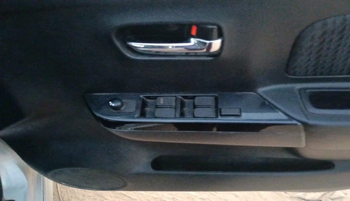 2013 Maruti Wagon R Stingray VXI, Petrol, Manual, 54,532 km, interior