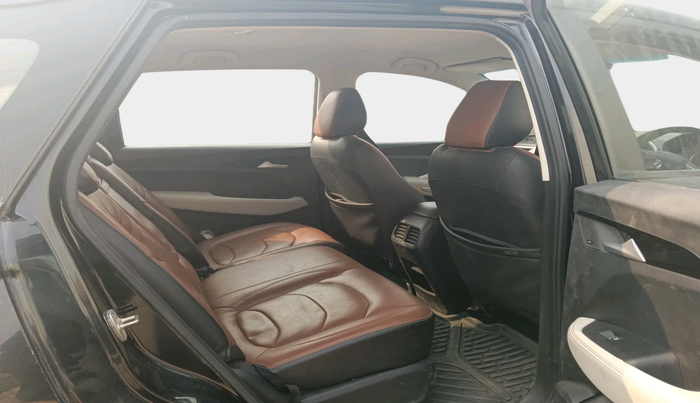 2021 MG HECTOR PLUS SUPER 1.5 PETROL TURBO HYBRID MT 7-STR, Petrol, Manual, 44,743 km, interior