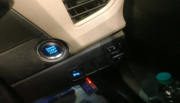 2014 Toyota Corolla Altis VL CVT PETROL, Petrol, Automatic, 1,51,898 km, interior