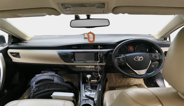 2014 Toyota Corolla Altis VL CVT PETROL, Petrol, Automatic, 1,51,898 km, interior