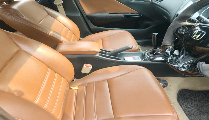 2017 Honda City 1.5L I-VTEC V MT, Petrol, Manual, 33,098 km, interior