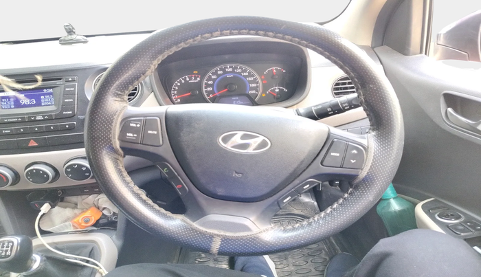 2015 Hyundai Grand i10 SPORTZ 1.2 KAPPA VTVT, Petrol, Manual, 99,806 km, interior
