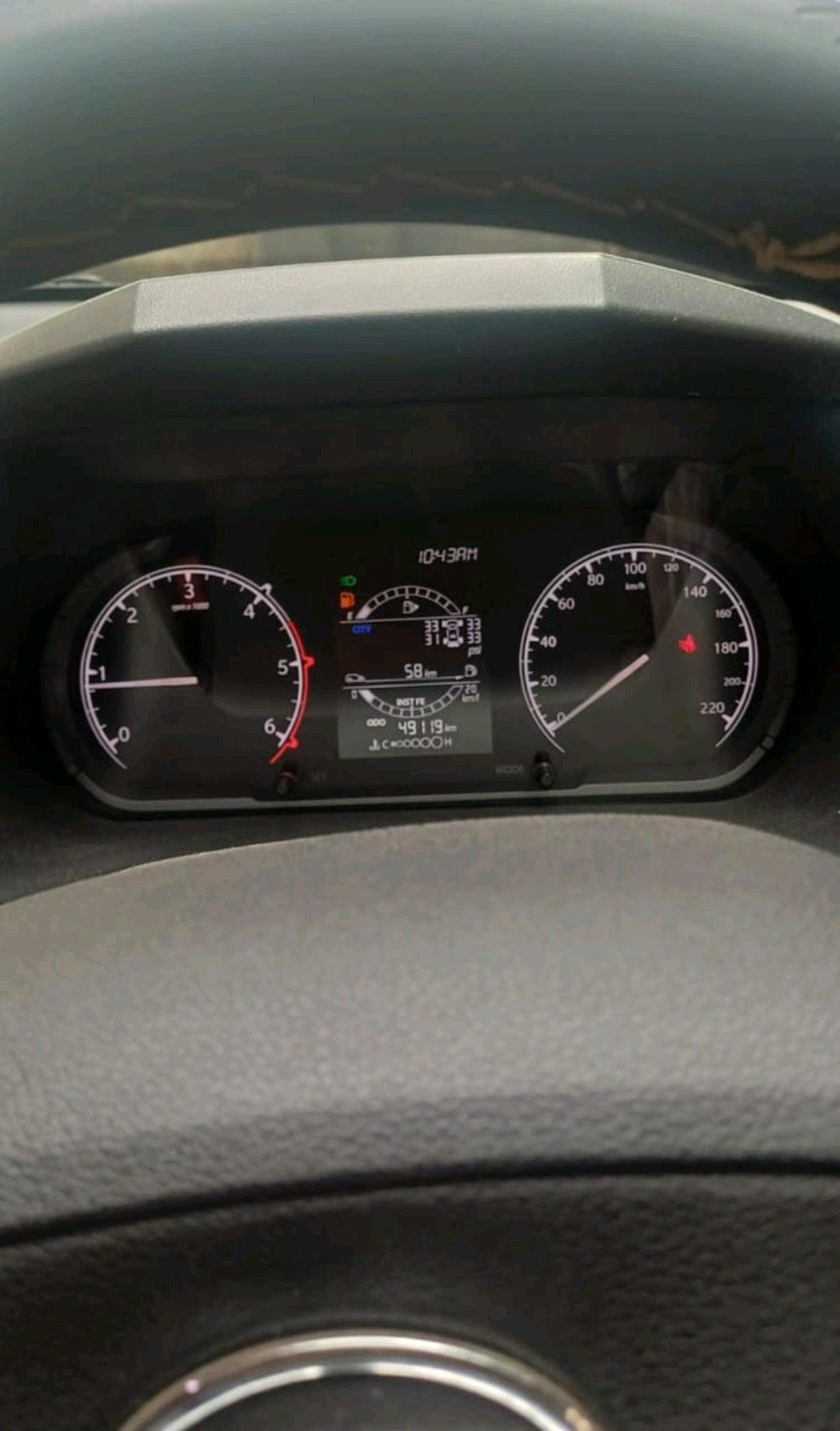 2022 Tata Safari XT PLUS, Diesel, Manual, 49,119 km, interior