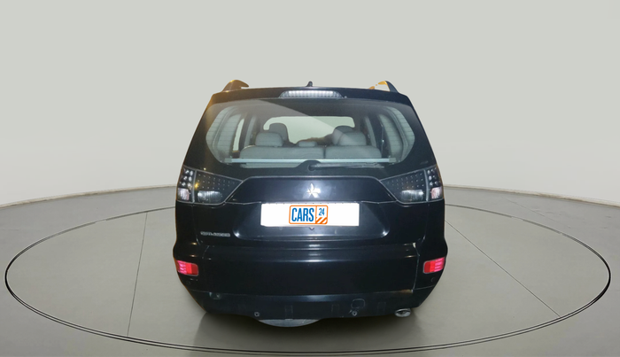 2010 Mitsubishi Outlander 2.4 MIVEC, Petrol, Automatic, 1,11,481 km, exterior