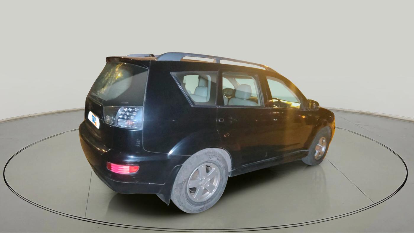 2010 Mitsubishi Outlander 2.4 MIVEC, Petrol, Automatic, 1,11,481 km, exterior