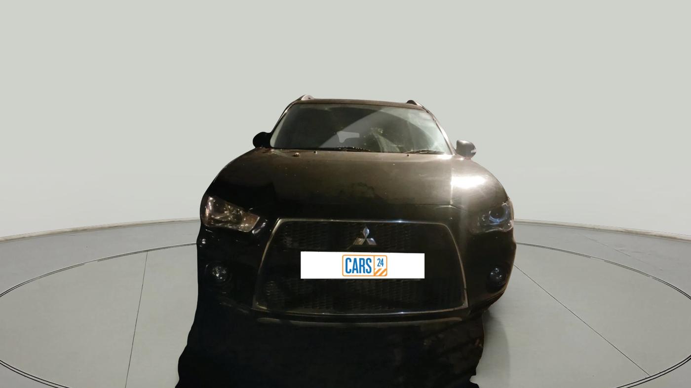 2010 Mitsubishi Outlander 2.4 MIVEC, Petrol, Automatic, 1,11,481 km, exterior