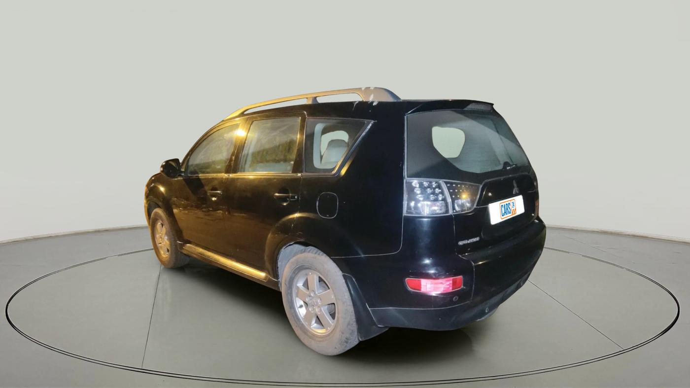 2010 Mitsubishi Outlander 2.4 MIVEC, Petrol, Automatic, 1,11,481 km, exterior