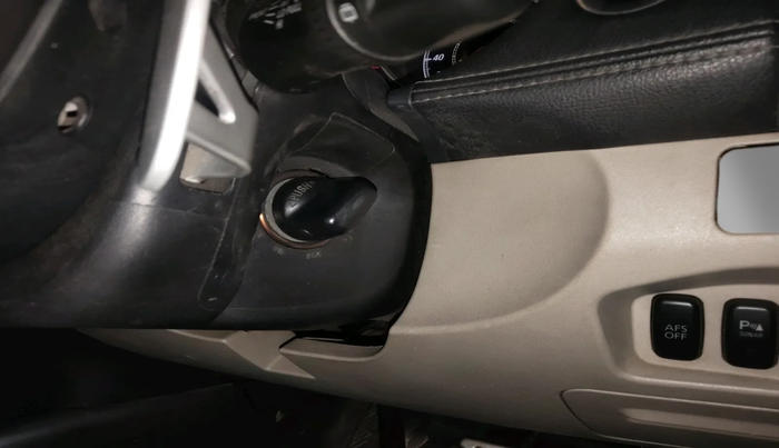 2010 Mitsubishi Outlander 2.4 MIVEC, Petrol, Automatic, 1,11,481 km, interior