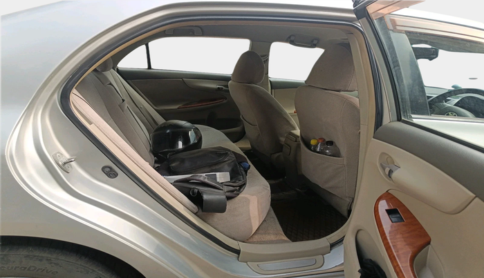 2011 Toyota Corolla Altis G PETROL, Petrol, Manual, 77,135 km, interior