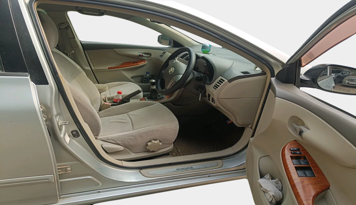 2011 Toyota Corolla Altis G PETROL, Petrol, Manual, 77,135 km, interior