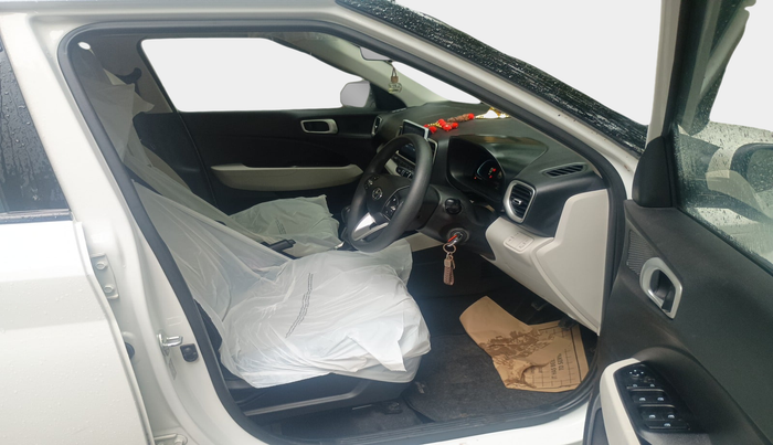 2024 Hyundai VENUE S 1.2, Petrol, Manual, 3,618 km, interior