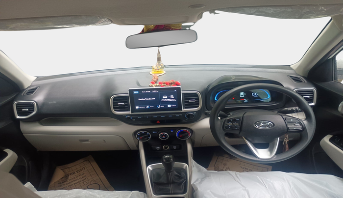 2024 Hyundai VENUE S 1.2, Petrol, Manual, 3,618 km, interior