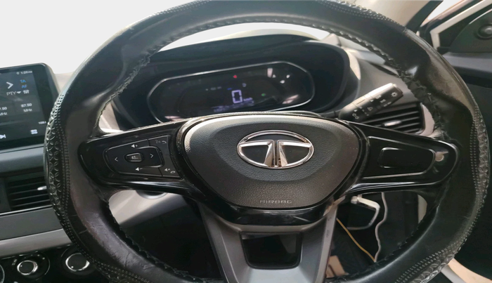 2022 Tata NEXON XE PETROL, Petrol, Manual, 63,031 km, interior