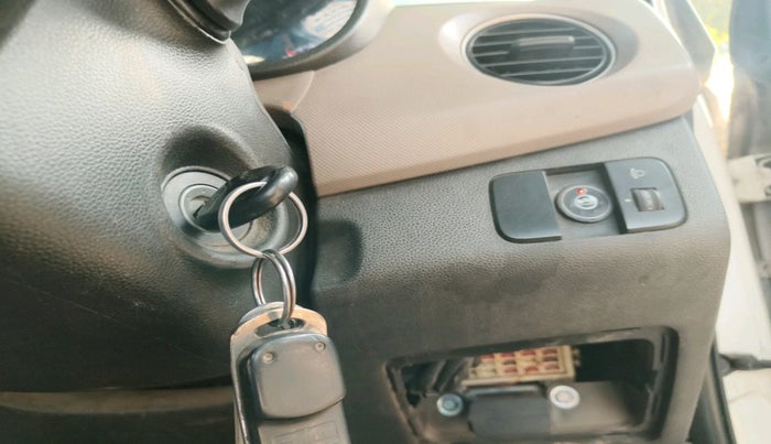 2017 Hyundai Xcent BASE 1.2, Petrol, Manual, 1,79,531 km, interior