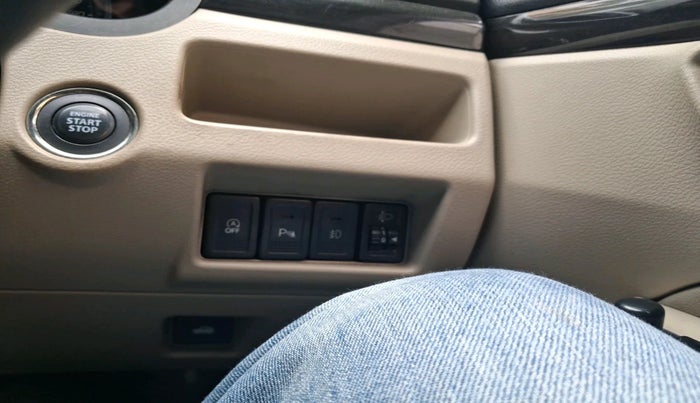 2016 Maruti Ciaz ZDI SHVS, Diesel, Manual, 96,725 km, interior