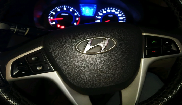2013 Hyundai Verna FLUIDIC 1.6 VTVT EX, Petrol, Manual, 68,946 km, interior
