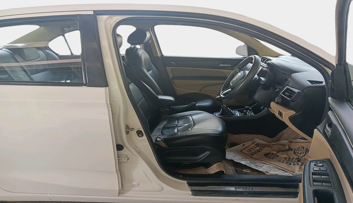 2019 Honda Amaze 1.2L I-VTEC VX, Petrol, Manual, 1,24,970 km, interior