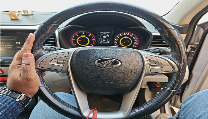 2019 Mahindra XUV300 W8 1.5 DIESEL, Diesel, Manual, 53,492 km, interior