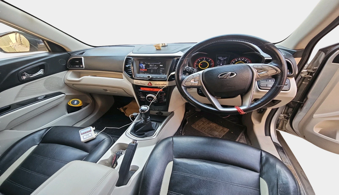 2019 Mahindra XUV300 W8 1.5 DIESEL, Diesel, Manual, 53,492 km, interior