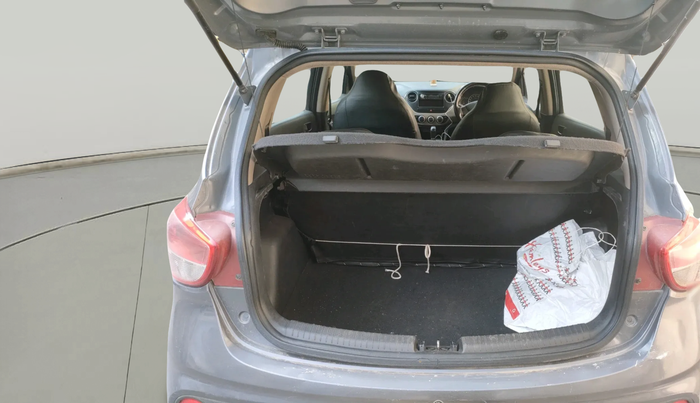 2017 Hyundai Grand i10 MAGNA AT 1.2 KAPPA VTVT, Petrol, Automatic, 70,121 km, exterior