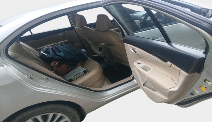 2015 Maruti Ciaz VXI, Petrol, Manual, 1,43,775 km, interior