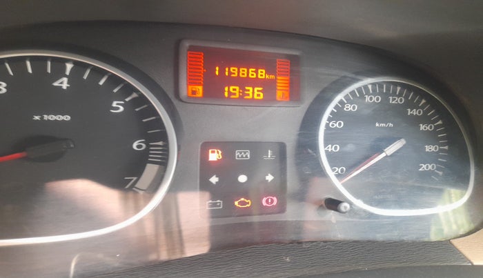2014 Renault Duster RXL PETROL, Petrol, Manual, 1,19,868 km, interior