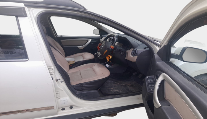2014 Renault Duster RXL PETROL, Petrol, Manual, 1,19,868 km, interior