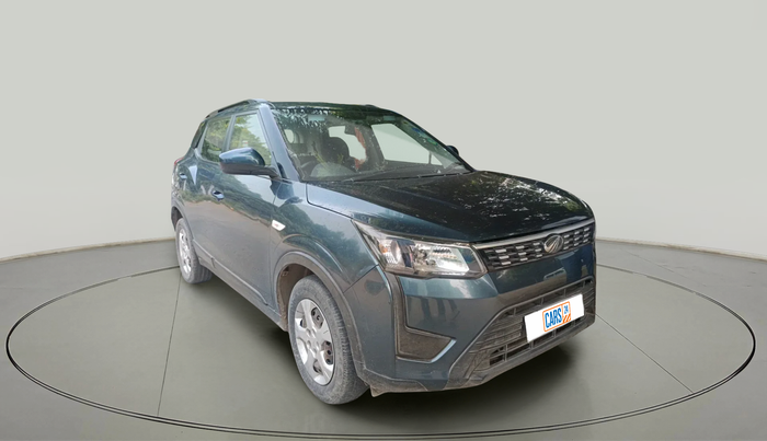 2019 Mahindra XUV300 W6 1.2 PETROL, Petrol, Manual, 1,05,766 km, exterior