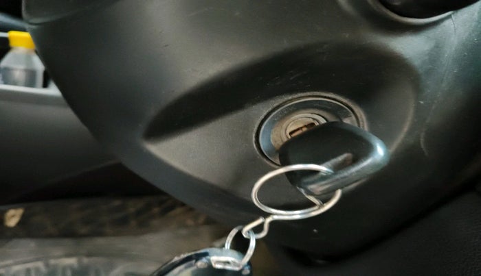 2022 Maruti Swift LXI, Petrol, Manual, 1,10,413 km, interior