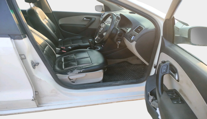 2013 Volkswagen Polo HIGHLINE1.2L, Petrol, Manual, 97,655 km, interior