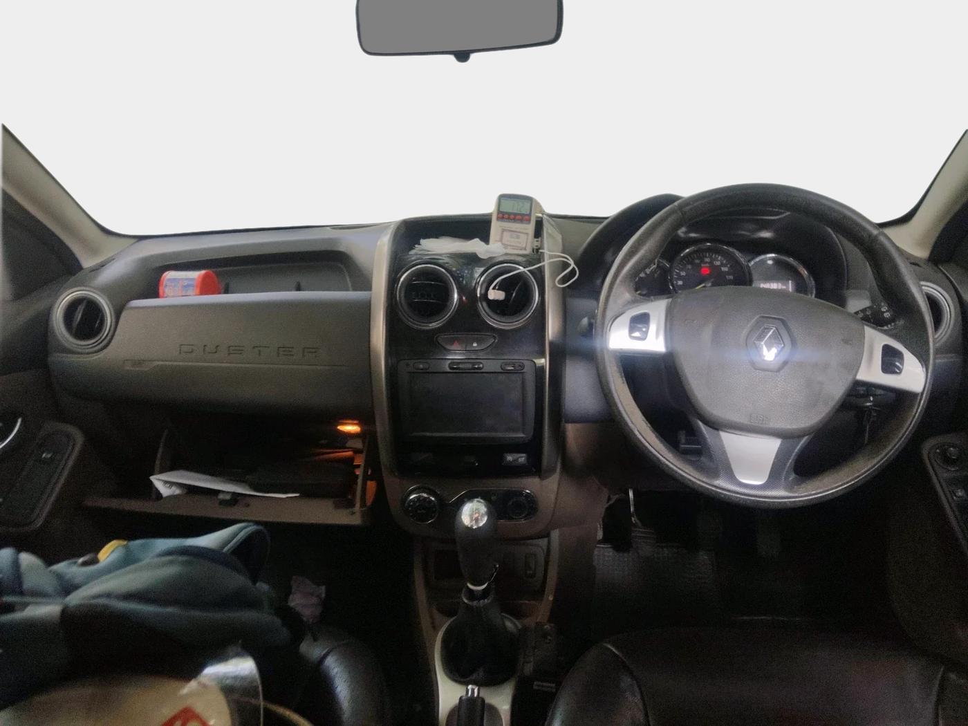 2016 Renault Duster 85 PS RXZ DIESEL, Diesel, Manual, 1,48,383 km, interior