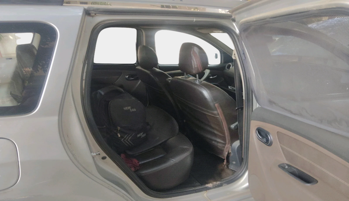 2016 Renault Duster 85 PS RXZ DIESEL, Diesel, Manual, 1,48,383 km, interior