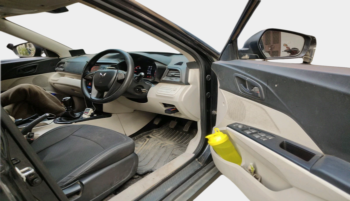 2022 Mahindra XUV300 W6 1.5 Diesel, Diesel, Manual, 59,098 km, interior