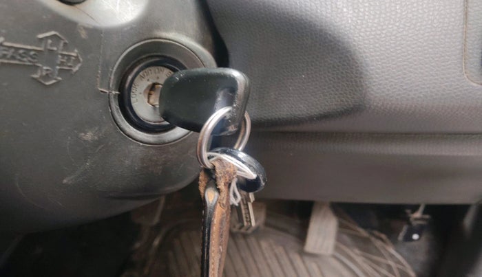 2011 Maruti Swift LXI, Petrol, Manual, 48,218 km, interior