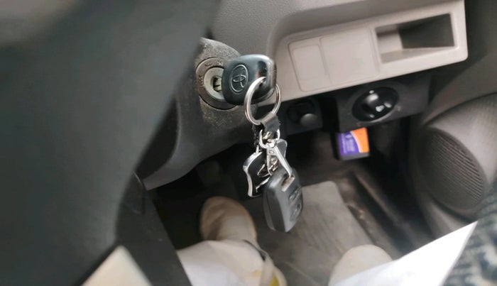 2011 Toyota Etios VX, Petrol, Manual, 59,081 km, interior