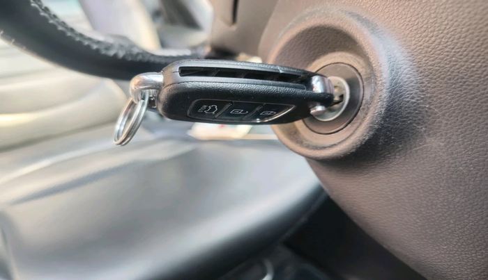 2016 Hyundai Creta E PLUS 1.6 PETROL, Petrol, Manual, 1,69,881 km, interior