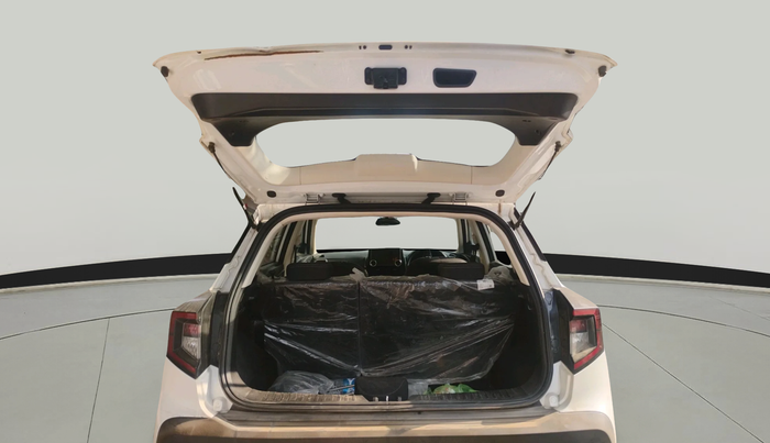 2024 Mahindra XUV 3XO MX1 1.2 L TCMPFi, Petrol, Manual, 12,928 km, exterior